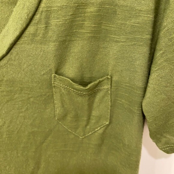 H.I.P V-Neck Short Sleeve Striped Tee. Olive Color. Medium. Lightweight. Comfy - Picture 6 of 11